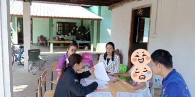 วันที่ 28 ตุลาคม 2569  เวลา 09.30น. งานพัฒนาชุมชนได้ลงพื้นที่ร่วมกับเจ้าหน้าที่สำนักงานพัฒนาสังคมและความมั่นคงของมนุษย์จังหวัดน่าน (พมจ.น่าน) เพื่อตรวจเยี่ยมและพิจารณาให้การช่วยเหลือ “ครอบครัวอุปถัมภ์เด็ก” จำนวน 2 ราย ซึ่งเป็นเด็กที่พึงได้รับการสงเคราะห์และคุ้มครองสวัสดิภาพตามกฎหมาย เพื่อส่งเสริมความมั่นคงในชีวิต คุณภาพชีวิตที่ดี และสวัสดิภาพของเด็กให้เติบโตในสภาพแวดล้อมที่เหมาะสมต่อไป